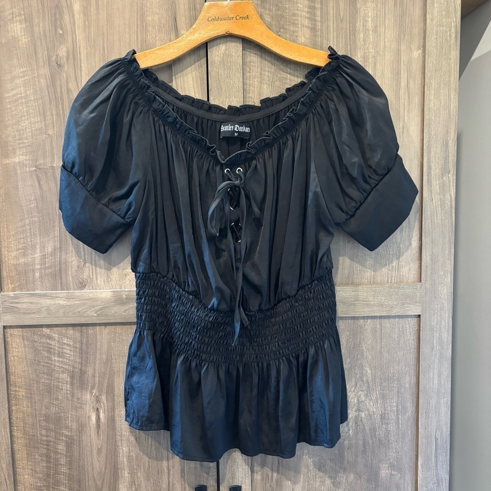 Scarlet Darkness medium top peasant Victorian goth black